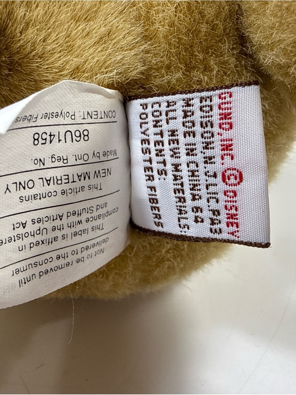Gund Plush classic Winnie the Pooh in Soft Golden Brown coat - Picture 7 of 10